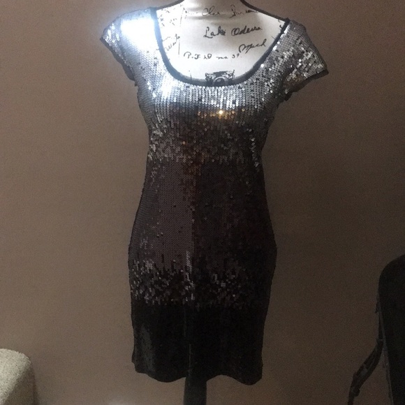 White House Black Market Dresses & Skirts - White House Black Market Sequin Party dress‎ XS